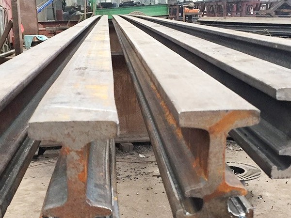 異型鋼在生產(chǎn)的過(guò)程表現(xiàn)出的獨(dú)特性